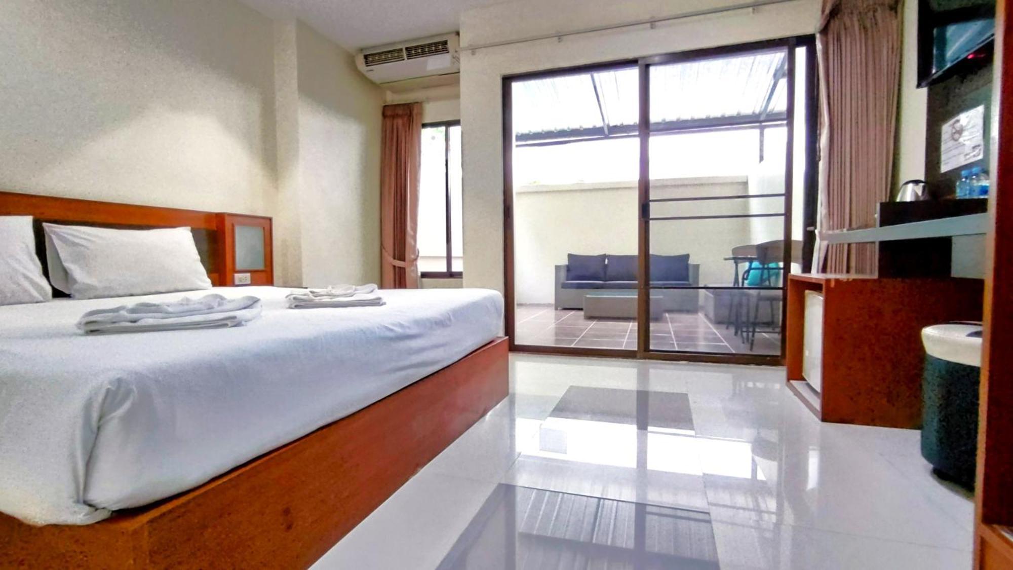Lucky Buako Hotel Patong Dış mekan fotoğraf