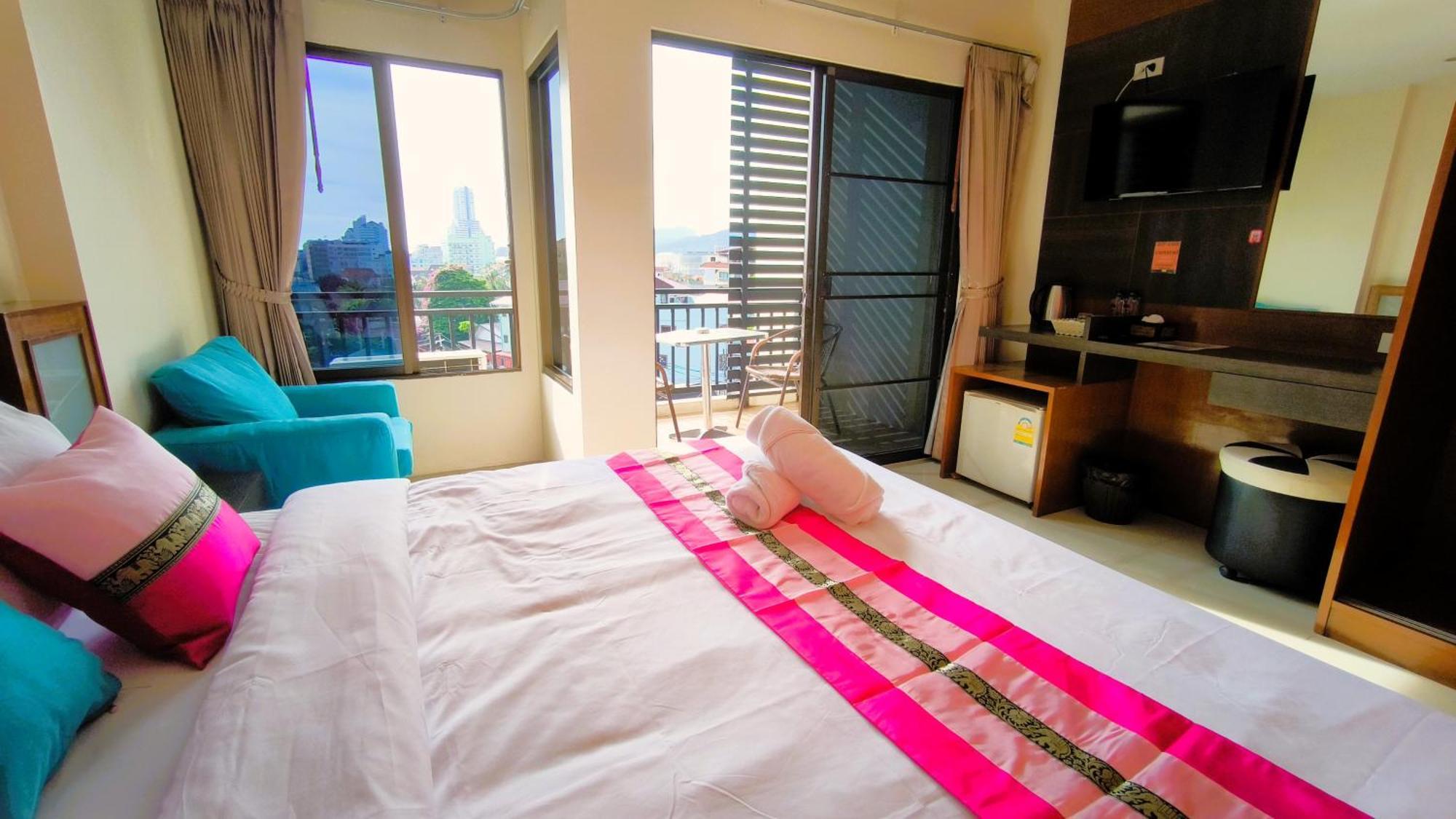 Lucky Buako Hotel Patong Dış mekan fotoğraf