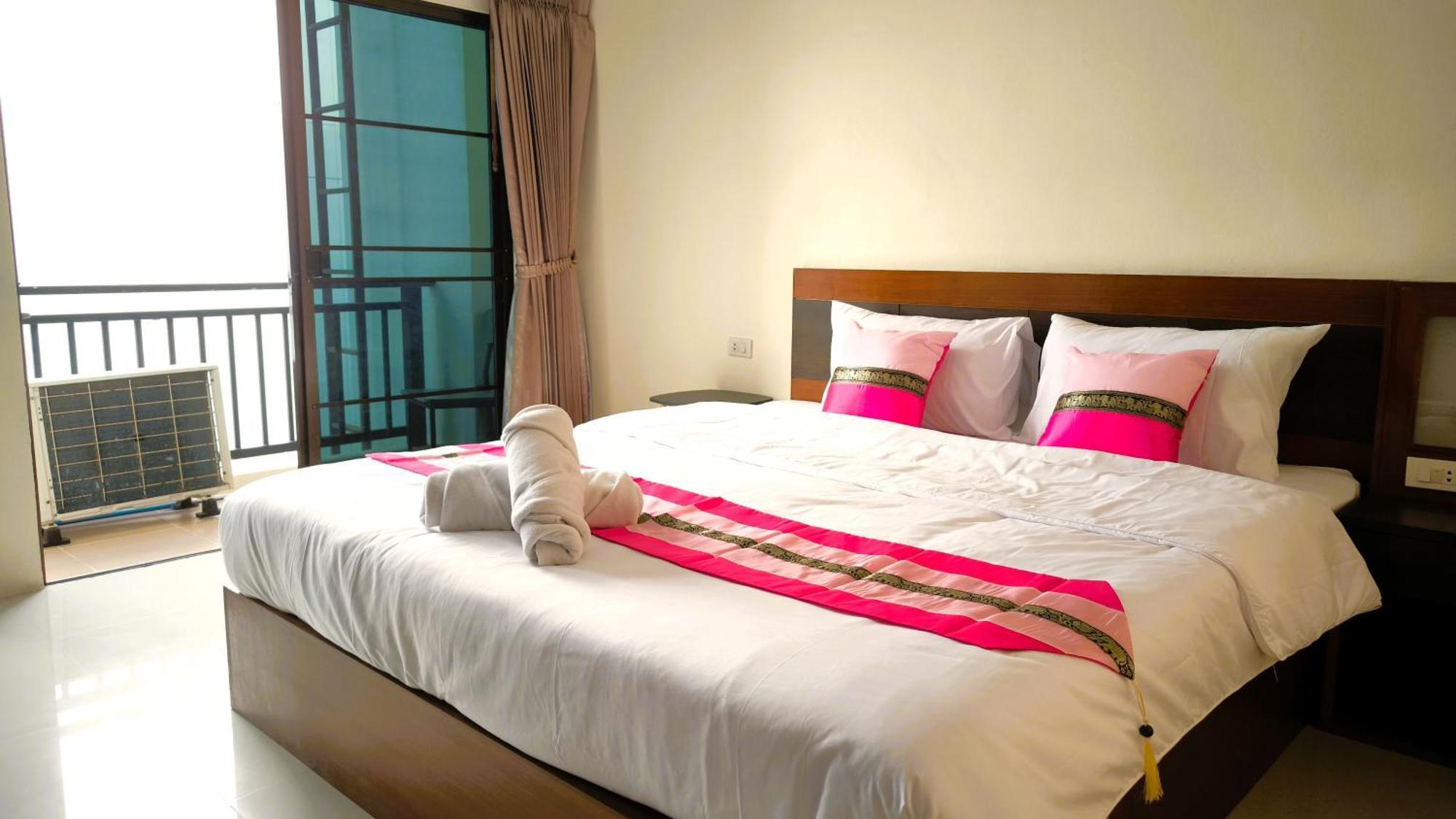 Lucky Buako Hotel Patong Dış mekan fotoğraf