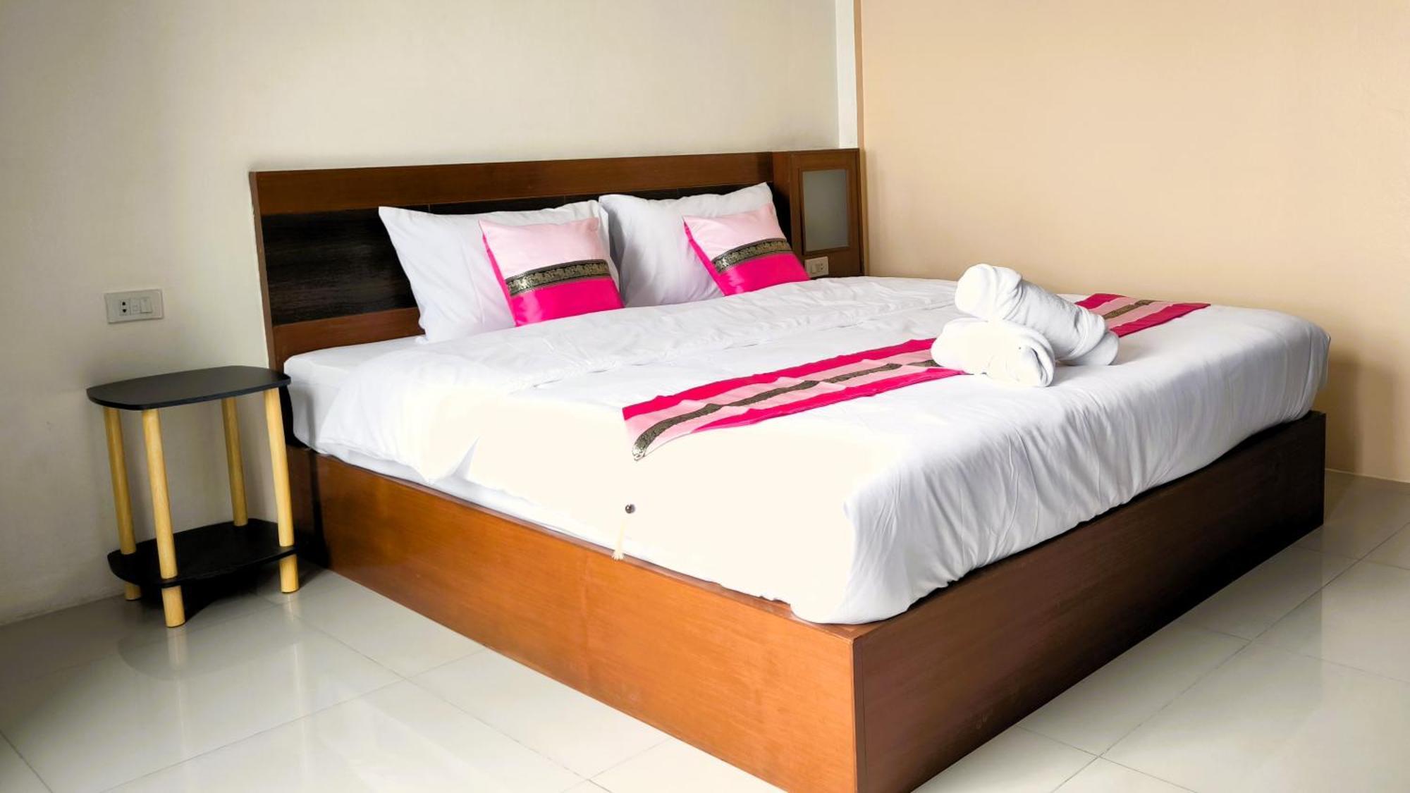 Lucky Buako Hotel Patong Dış mekan fotoğraf
