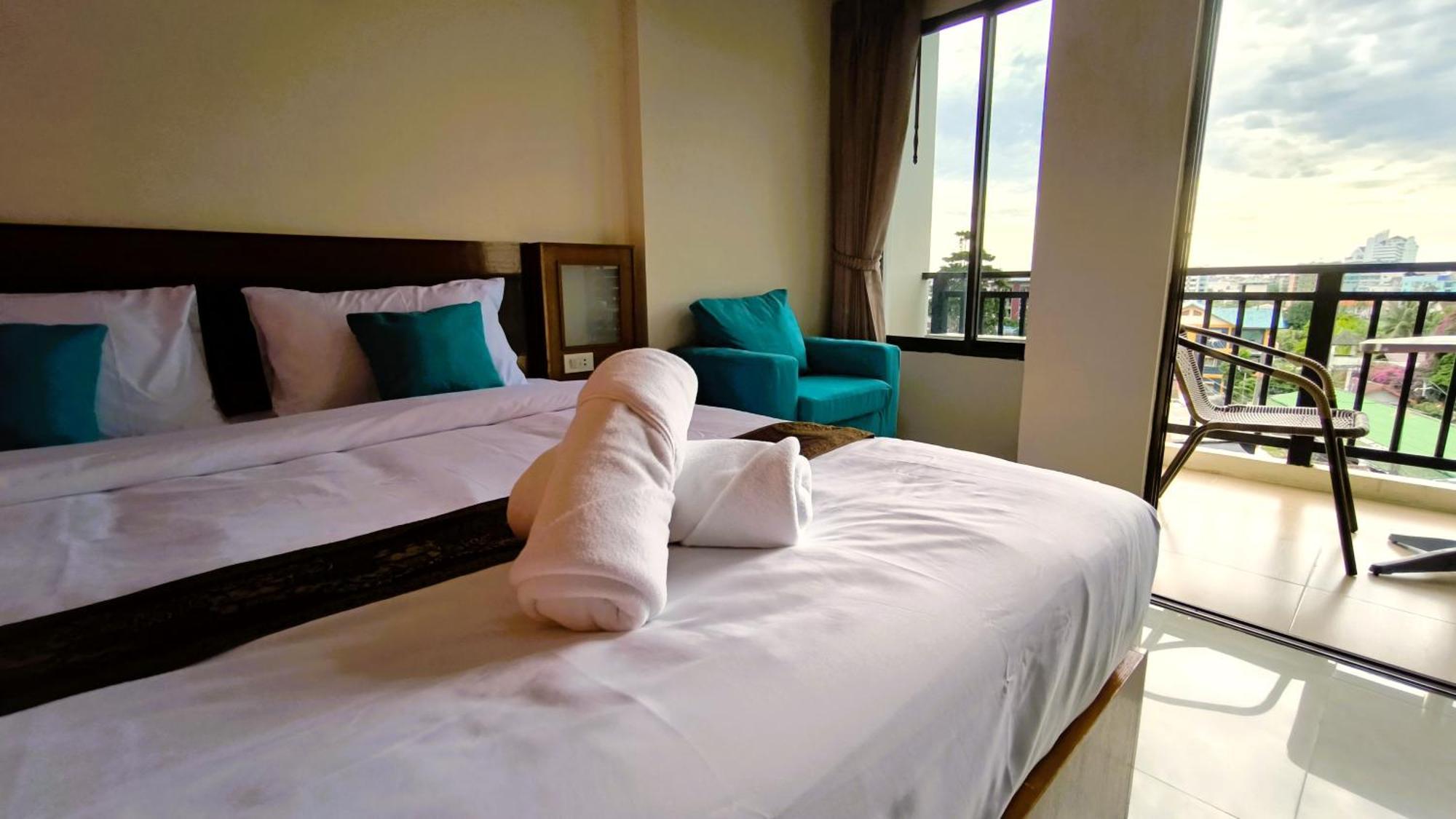 Lucky Buako Hotel Patong Dış mekan fotoğraf