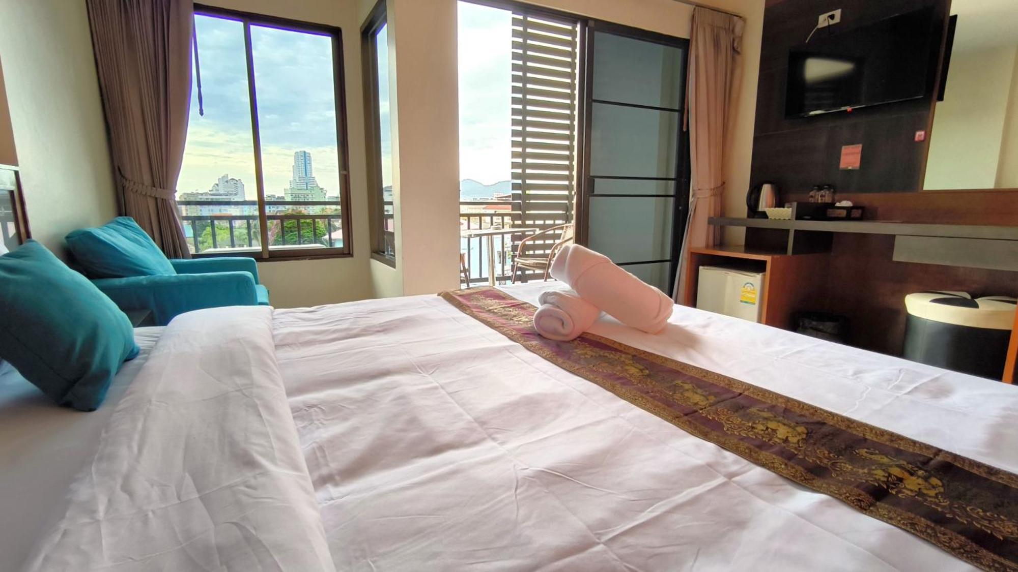 Lucky Buako Hotel Patong Dış mekan fotoğraf