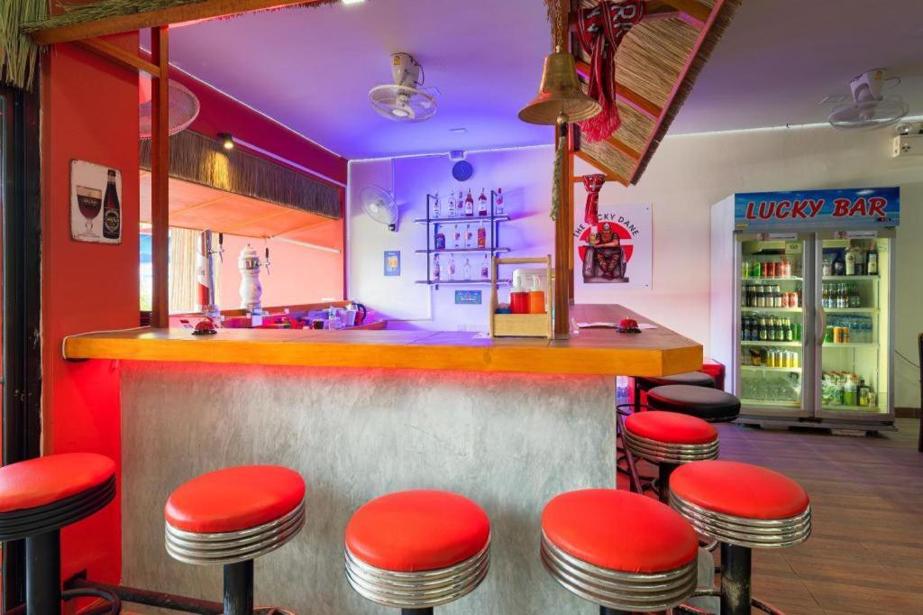Lucky Buako Hotel Patong Dış mekan fotoğraf